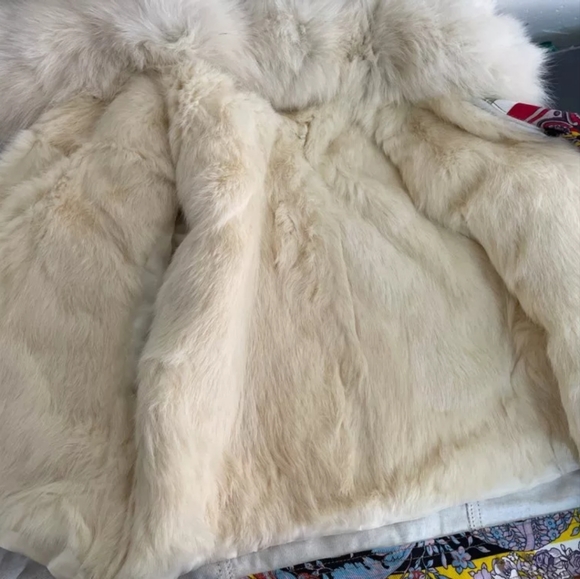 ❤️SOLD ♥️NWT Fur short is Embroidery Denim Jacket. XL. - Picture 13 of 15